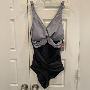 Smismivo NWT Woman’s Black / White Striped One Piece Swimsuit Size:Medium